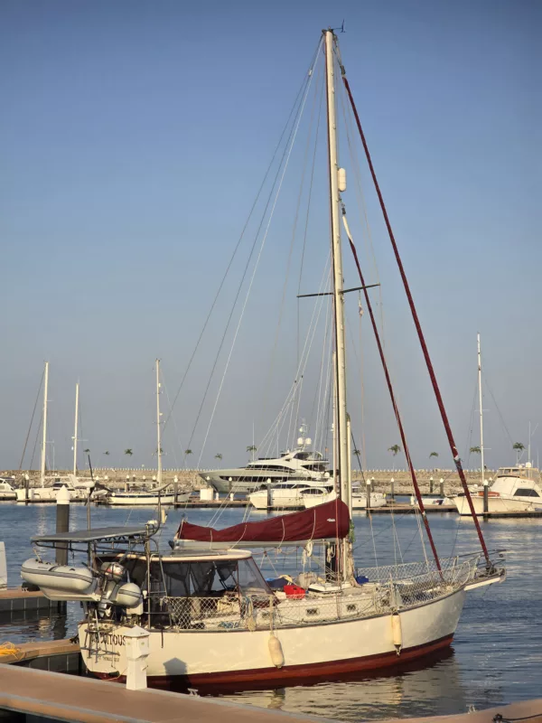 ISLAND PACKET 38 - Image 2