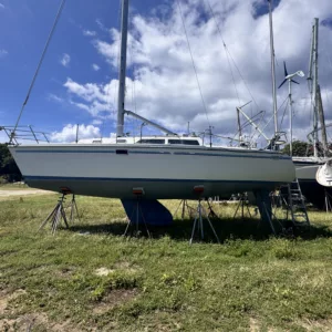 Catalina 320 sailboat for sale on boat auction with Virgin Islands Yacht Broker