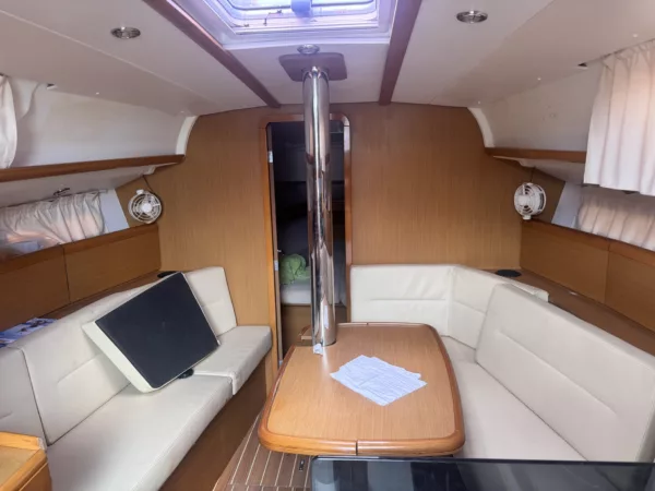 Jeanneau 36i - Image 13